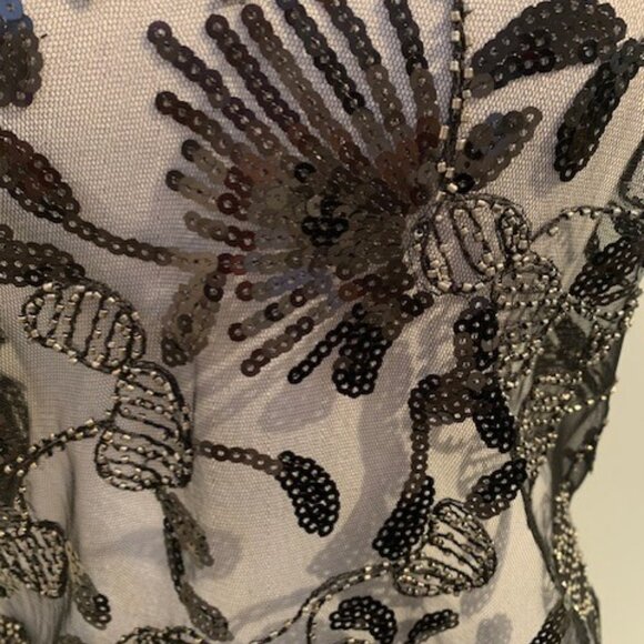 Sequin and bead top - Picture 4 of 10